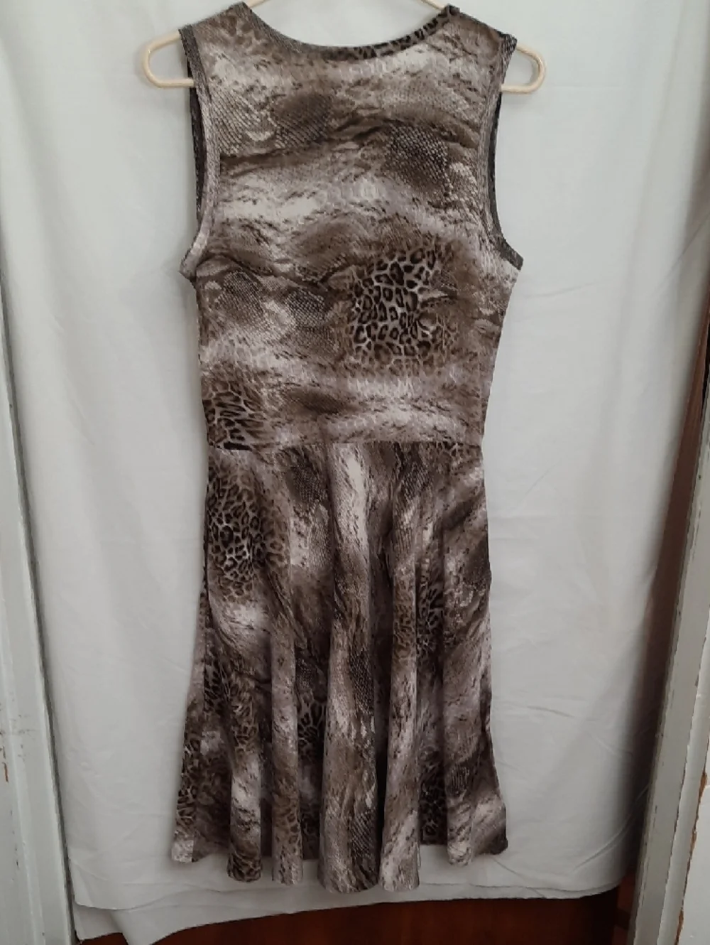 LuLaRoe's Sleeveless Brown Animal-Print Fit & Flare Dress - Size M - Picture 9 of 9